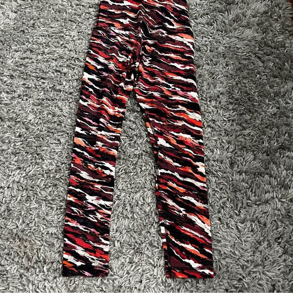Lululemon align 25” limited edition lunar new year size 6